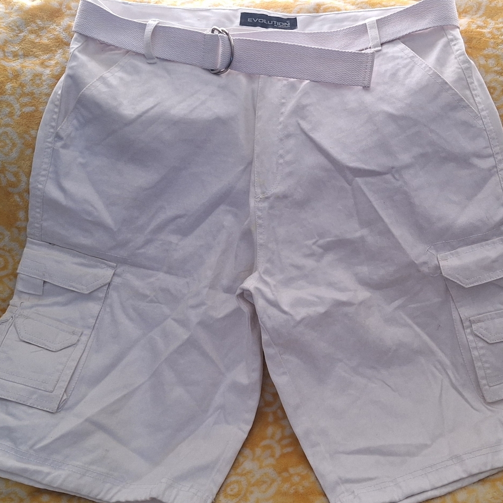 Evolut Men's White Cargo Shorts
